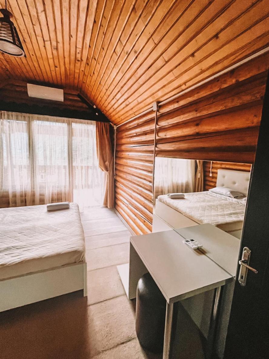 Hotel Chveneburi Machakhlispiri ภายนอก รูปภาพ